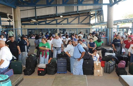 Costa Rica y Panamá buscan eliminar la obligación de pasaporte