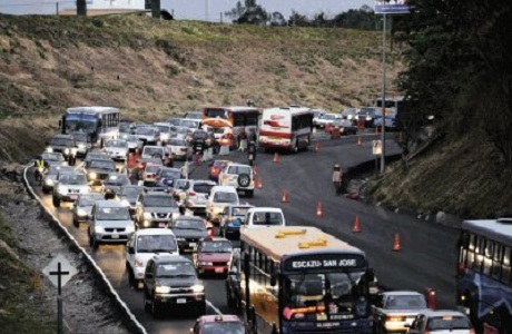 El problema del tráfico en las calles de Costa Rica